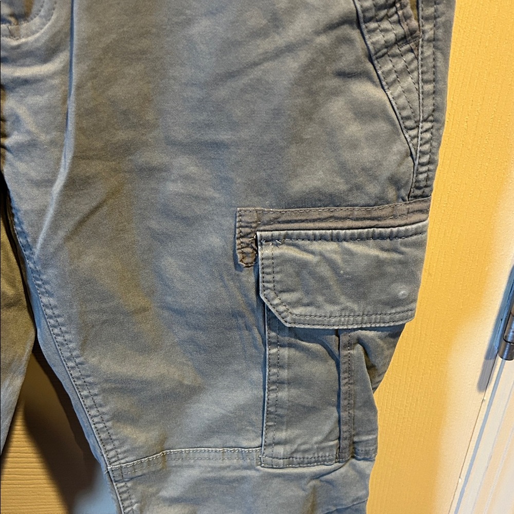 Men's Cargo Pants - Picture 3 of 4